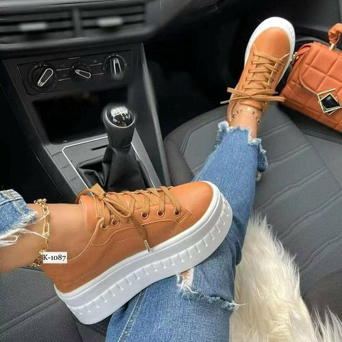 Cedar Steps | Platform Sneakers |